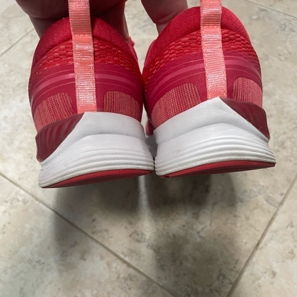 New Balance Women's 711 Mesh Cross-Training Shoe. Size 6 - Picture 6 of 10